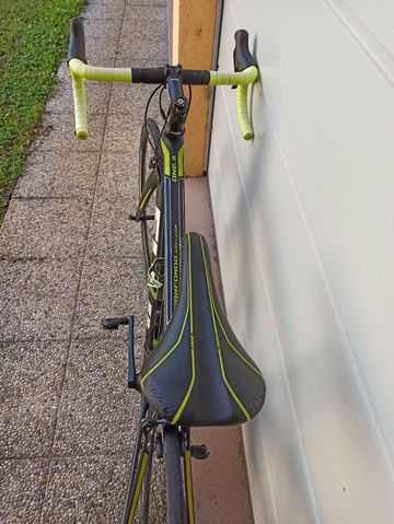Used Fuji Custom Shimano 105 2018 Road & Gravel, Black — image 4 of 6