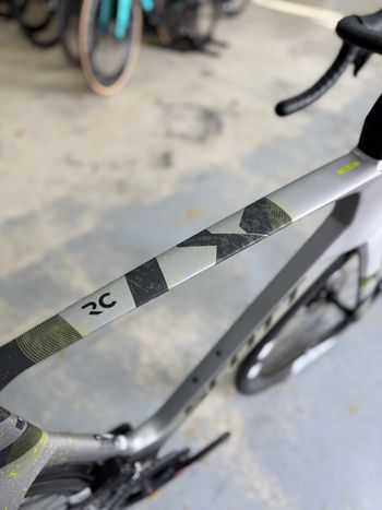 Used Scott Foil RC 30 2024 2024 Road & Gravel, White — image 15 of 25