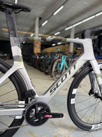 Used Scott Foil RC 30 2024 2024 Road & Gravel, White — image 12 of 25