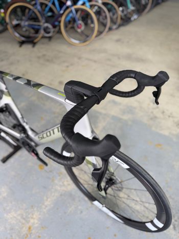 Used Scott Foil RC 30 2024 2024 Road & Gravel, White — image 6 of 25