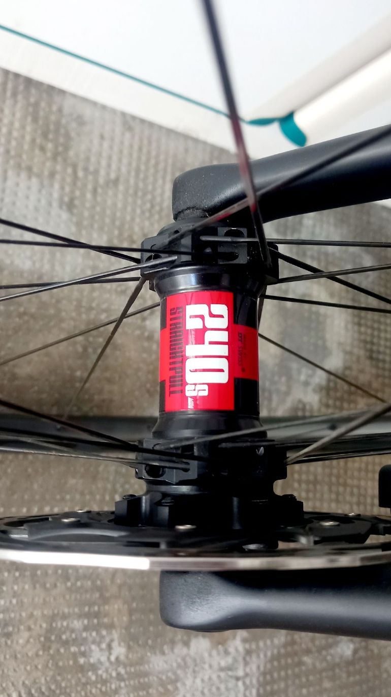 Used Specialized Tarmac SRAM Force eTap AXS 2020 Road & Gravel — image 5 of 14