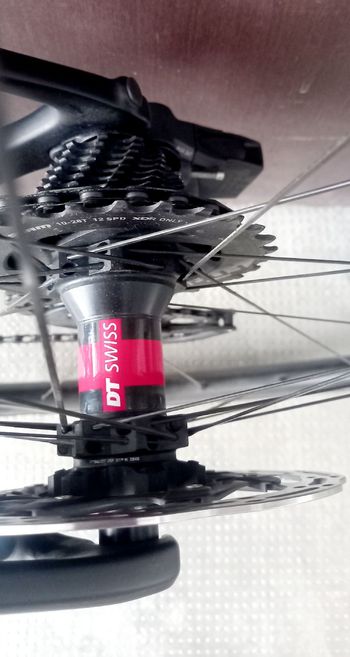 Used Specialized Tarmac SRAM Force eTap AXS 2020 Road & Gravel — image 6 of 14
