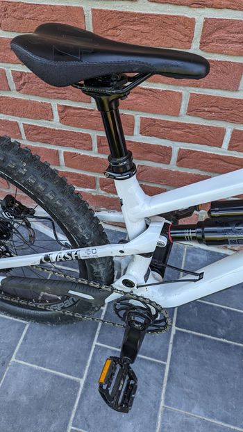 Used Commencal Clash SRAM NX 2023 Mountainbike, White — image 8 of 10