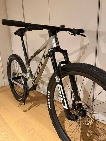 Used Scott Spark RC World Cup 2025 2025 Mountainbike, Light Gray, 29 — image 3 of 14