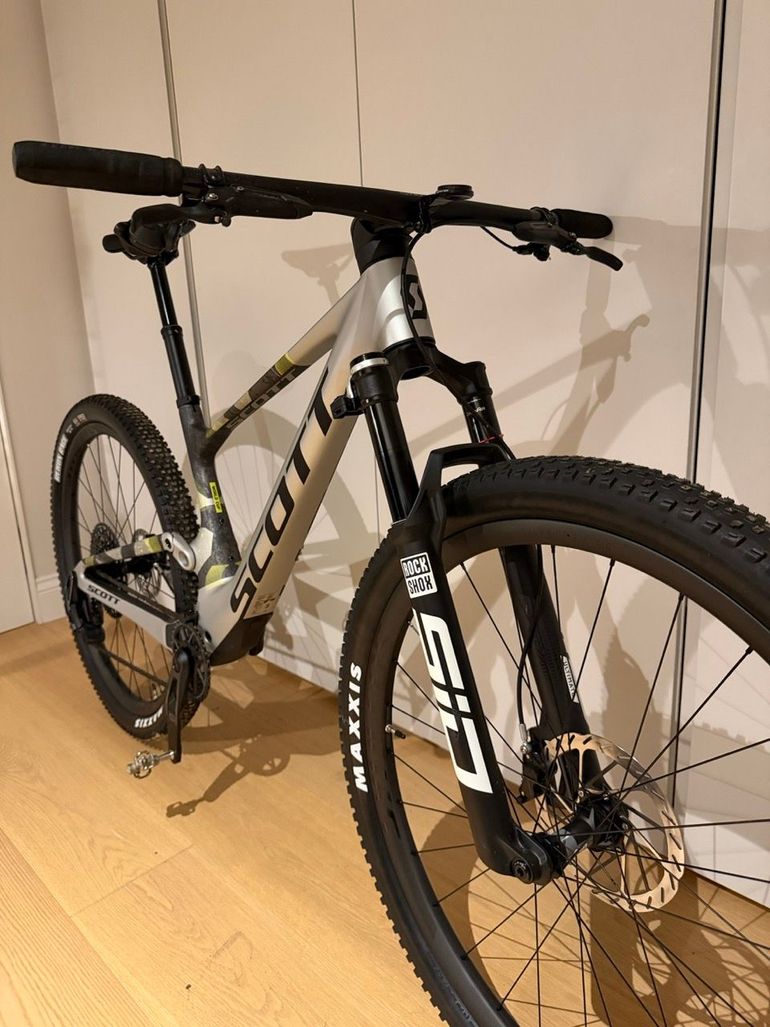 Used Scott Spark RC World Cup 2025 2025 Mountainbike, Light Gray, 29 — image 3 of 14