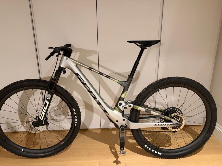 Used Scott Spark RC World Cup 2025 2025 Mountainbike, Light Gray, 29 — image 2 of 14