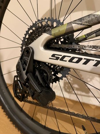 Used Scott Spark RC World Cup 2025 2025 Mountainbike, Light Gray, 29 — image 6 of 14