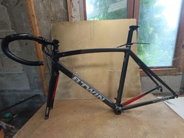 Použité DECATHLON Custom Frameset 2019 Road & Gravel