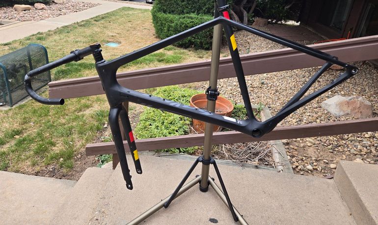 Used Salsa Warbird Carbon Tiagra 2019 2019 Road & Gravel, Black — image 7 of 10