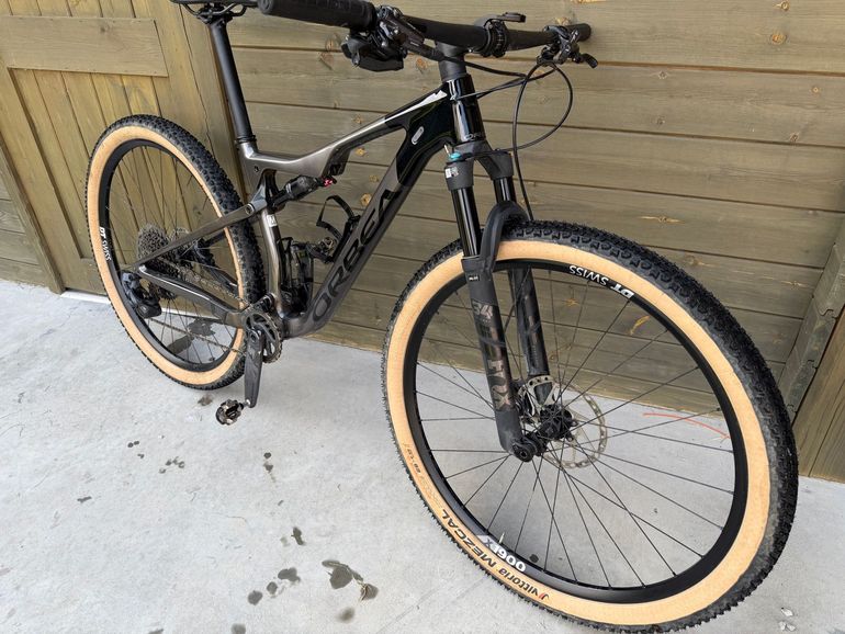 Used Orbea OIZ M11-AXS 2022 2022 Mountainbike, Black, 29 — image 2 of 5