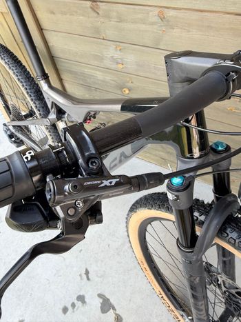 Used Orbea OIZ M11-AXS 2022 2022 Mountainbike, Black, 29 — image 4 of 5