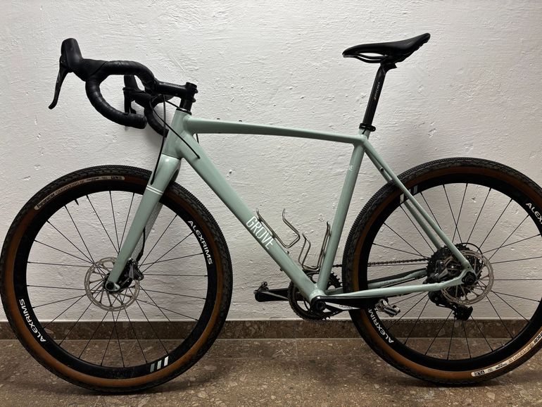 Used Grove Bike Co. Grove Bike Co. Custom SRAM Force 2019 Road & Gravel, Green — image 2 of 10