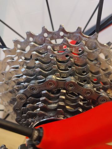 Tweedehands Cannondale Synapse Carbon 105 2017 2017 Road & Gravel — afbeelding 5 van 13