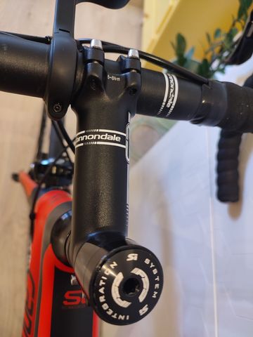 Tweedehands Cannondale Synapse Carbon 105 2017 2017 Road & Gravel — afbeelding 8 van 13
