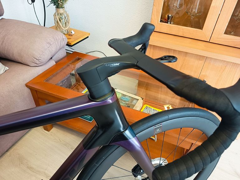 Used Look 795 Shimano Ultegra Di2 2025 Road & Gravel, Morado — image 13 of 21