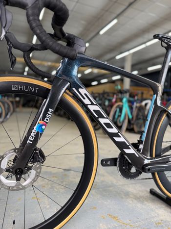 Used Scott Foil RC Pro Di2 DSM Team Edition Carbon 2022 Road & Gravel, Blau — image 24 of 29