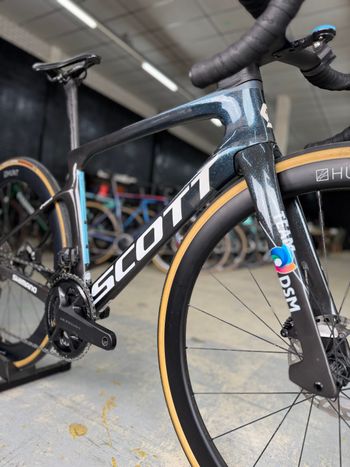 Used Scott Foil RC Pro Di2 DSM Team Edition Carbon 2022 Road & Gravel, Blau — image 6 of 29