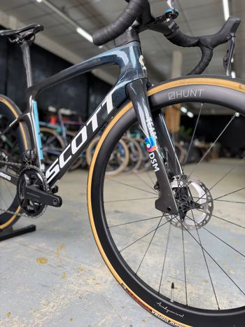 Used Scott Foil RC Pro Di2 DSM Team Edition Carbon 2022 Road & Gravel, Blau — image 5 of 29