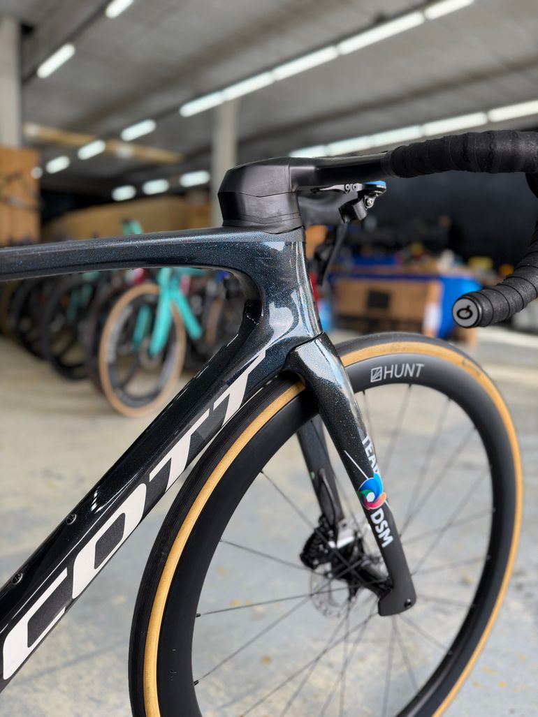 Used Scott Foil RC Pro Di2 DSM Team Edition Carbon 2022 Road & Gravel, Blau — image 10 of 29