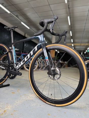 Used Scott Foil RC Pro Di2 DSM Team Edition Carbon 2022 Road & Gravel, Blau — image 4 of 29
