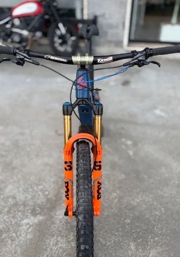 Used pivot shuttle sl Pivot shuttle sl Custom SRAM X01 Eagle AXS 2024 Mountainbike, Blue — image 3 of 4