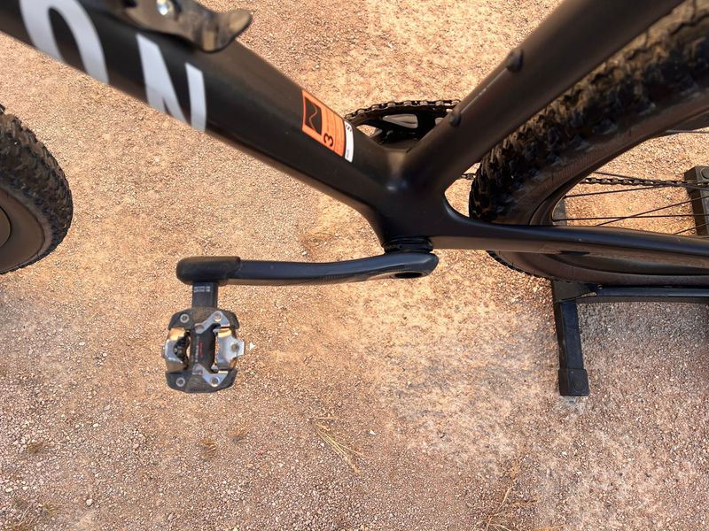 Used Canyon Exceed CF SLX 2024 2024 Mountainbike, Black, 29 — image 7 of 10