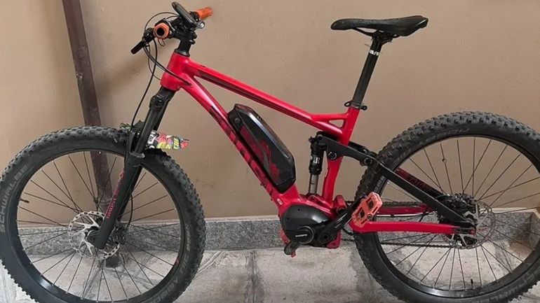 Used Ghost Kato Shimano Deore XT 2020 Mountainbike, Red — image 2 of 4