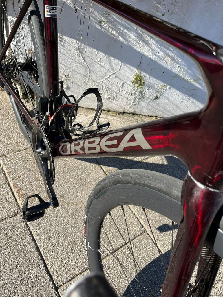 Used Orbea ORCA M30iLTD PWR 2025 2025 Road & Gravel, Red — image 2 of 3