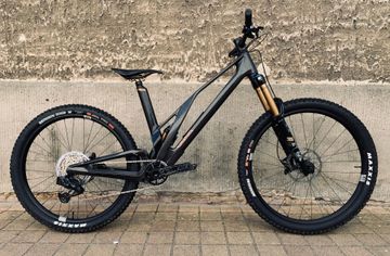 UNNO BURN Race S2 2023 2023 MTB d'occasion