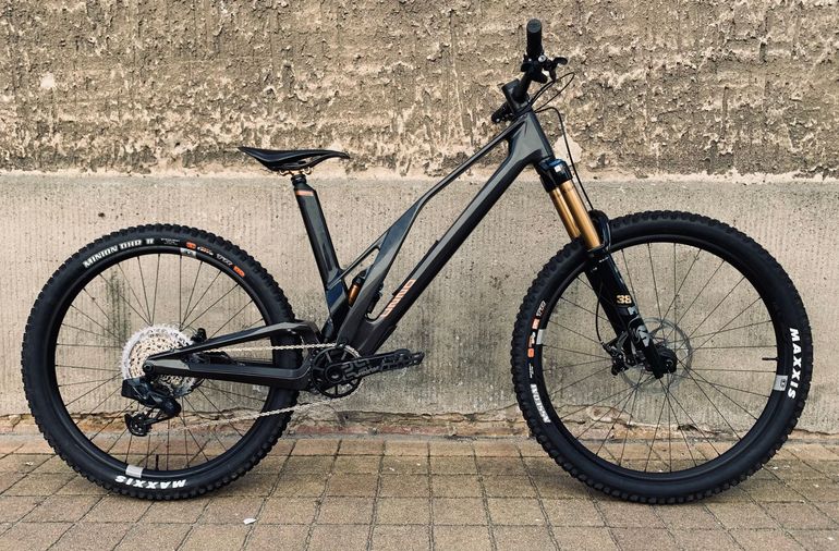 Used UNNO BURN Race S2 2023 2023 Mountainbike, Black — image 1 of 10