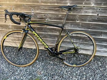 Used Specialized Tarmac SL4 Sport 2017 2017 Road & Gravel, Black — image 2 of 8