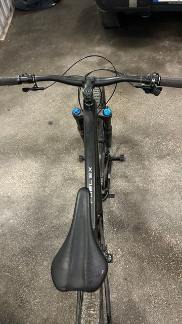 Trek Fuel EX 9.7 2021 2021 Mountainbike usato, Nero — immagine 5 di 8