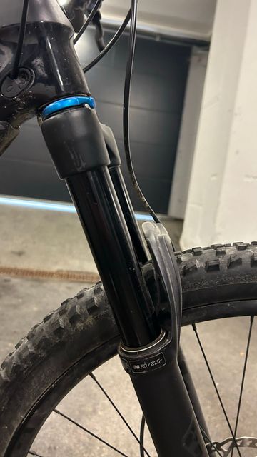 Trek Fuel EX 9.7 2021 2021 Mountainbike usato, Nero — immagine 6 di 8