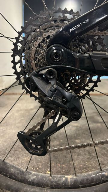 Trek Fuel EX 9.7 2021 2021 Mountainbike usato, Nero — immagine 4 di 8
