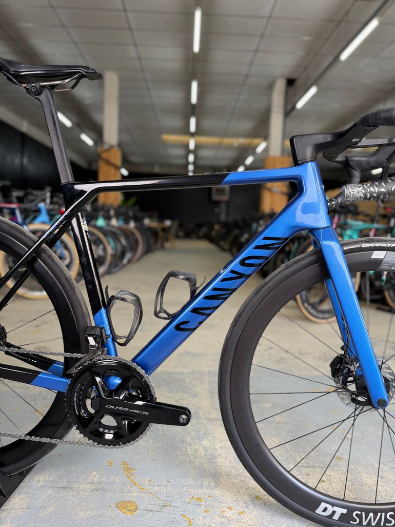 Used Canyon Ultimate Di2 Dura Ace Carbon 2023 Road & Gravel — image 14 of 24