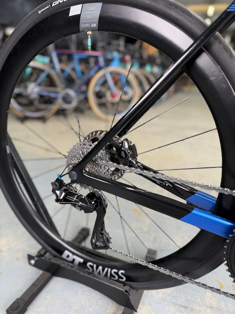 Used Canyon Ultimate Di2 Dura Ace Carbon 2023 Road & Gravel — image 11 of 24