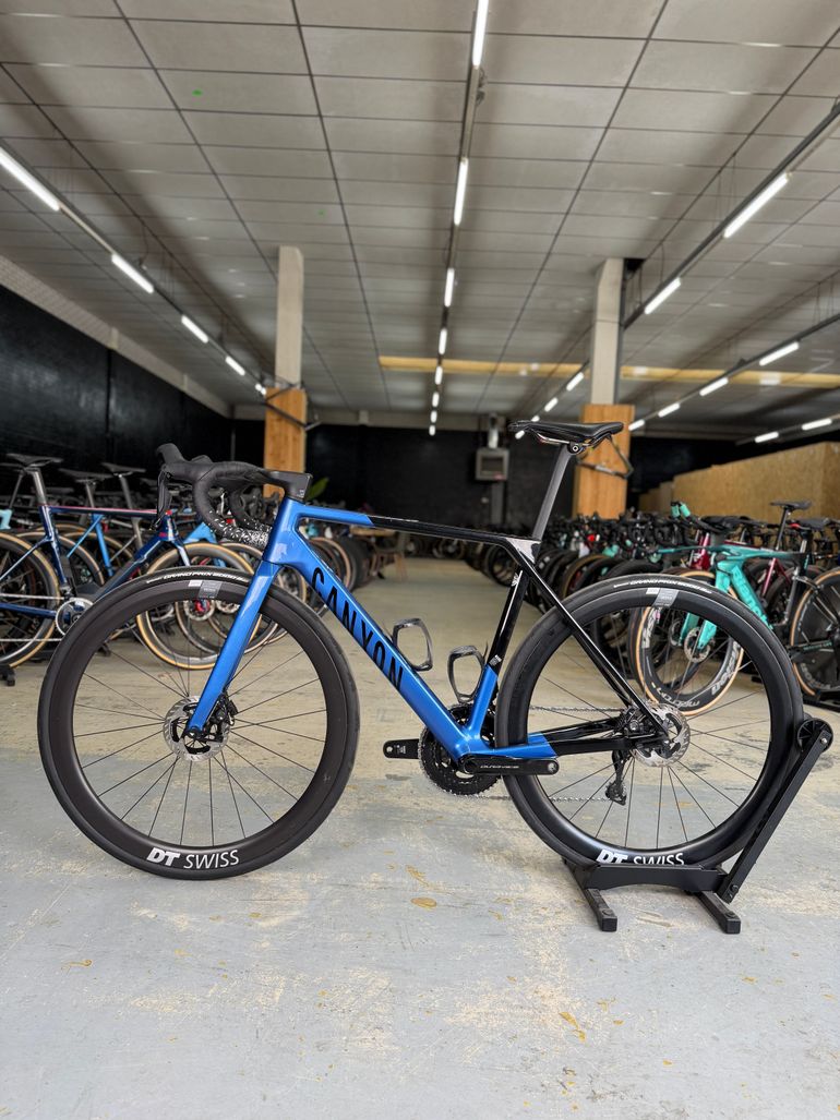 Used Canyon Ultimate Di2 Dura Ace Carbon 2023 Road & Gravel — image 17 of 24