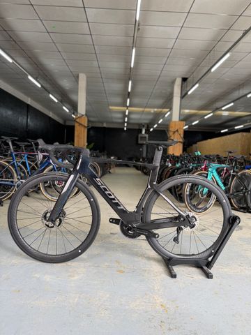 Použité Scott Foil RC Pro 2025 2025 Road & Gravel — obrázek 19 z 31