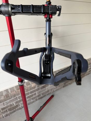 Used Santa Cruz Megatower Frameset 2021 Mountainbike, Light Gray — image 4 of 11