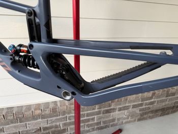 Used Santa Cruz Megatower Frameset 2021 Mountainbike, Light Gray — image 8 of 11