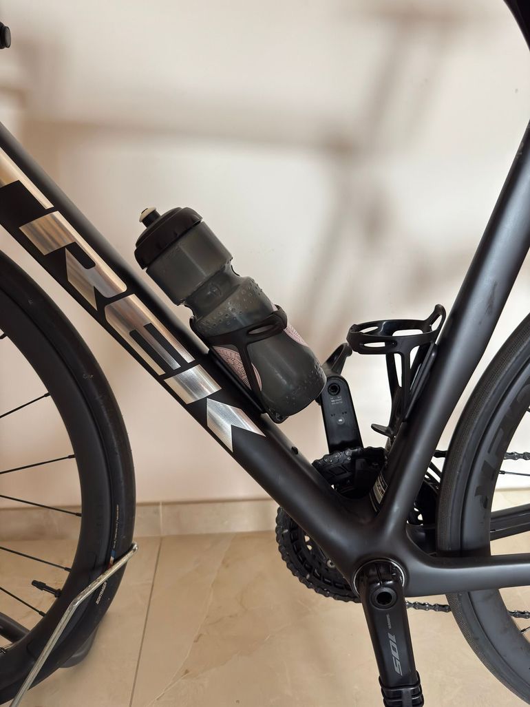 Used Trek Madone SL 6 Gen 8 2025 2025 Road & Gravel, Black — image 6 of 13