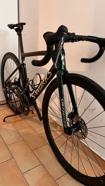 Used Specialized S-Works Tarmac SL7 - Dura Ace Di2 2021 2021 Road & Gravel, Green — image 3 of 4