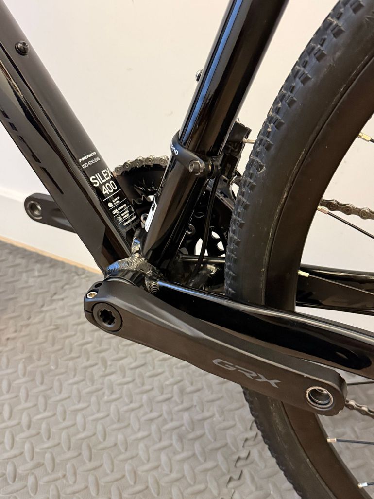 Used Merida SILEX 400 2023 2023 Road & Gravel, Black — image 6 of 11