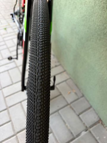 Used Colnago Custom Campagnolo Chorus 2021 Road & Gravel, Black — image 29 of 37