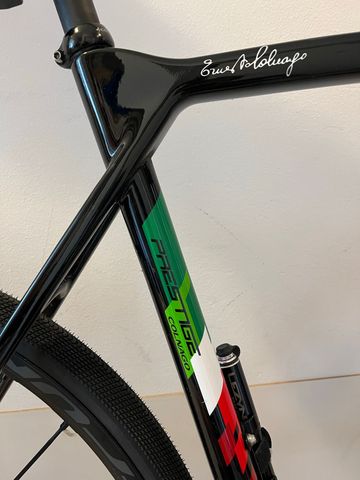 Used Colnago Custom Campagnolo Chorus 2021 Road & Gravel, Black — image 5 of 7