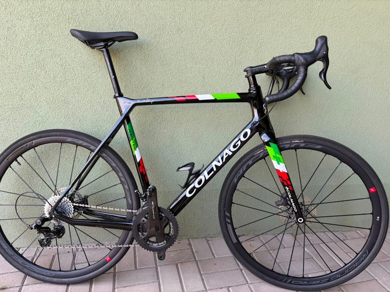 Used Colnago Custom Campagnolo Chorus 2021 Road & Gravel, Black — image 3 of 37