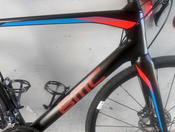 Used BMC Roadmachine 02 TWO 2018 2018 Road & Gravel — image 8 of 11