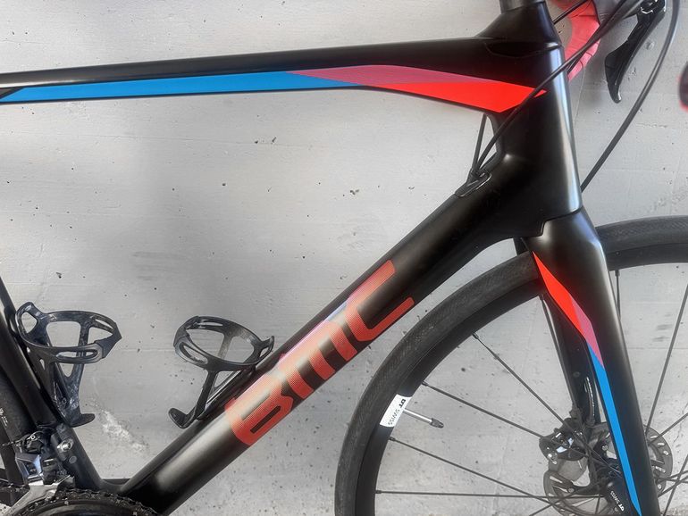 Used BMC Roadmachine 02 TWO 2018 2018 Road & Gravel — image 8 of 11