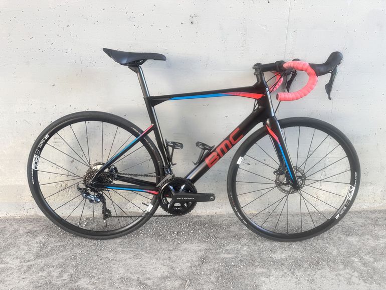 Used BMC Roadmachine 02 TWO 2018 2018 Road & Gravel — image 1 of 11