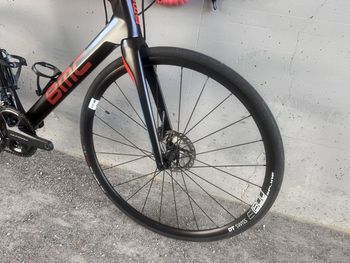 Used BMC Roadmachine 02 TWO 2018 2018 Road & Gravel — image 10 of 11